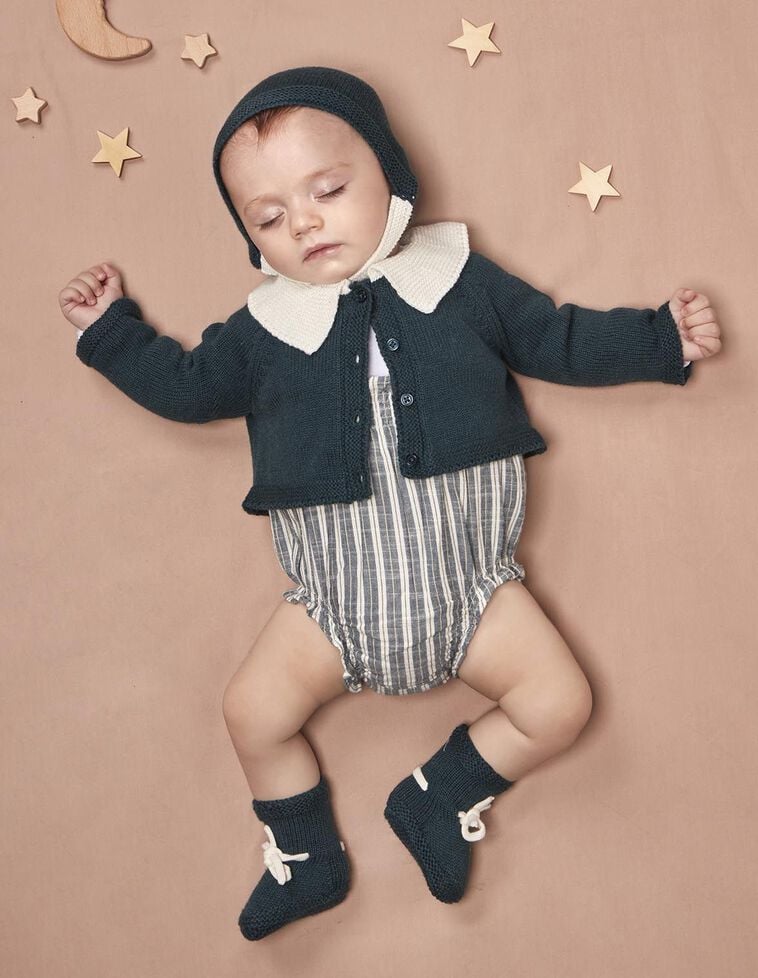 Casaco com lã e pescoço em contraste verde