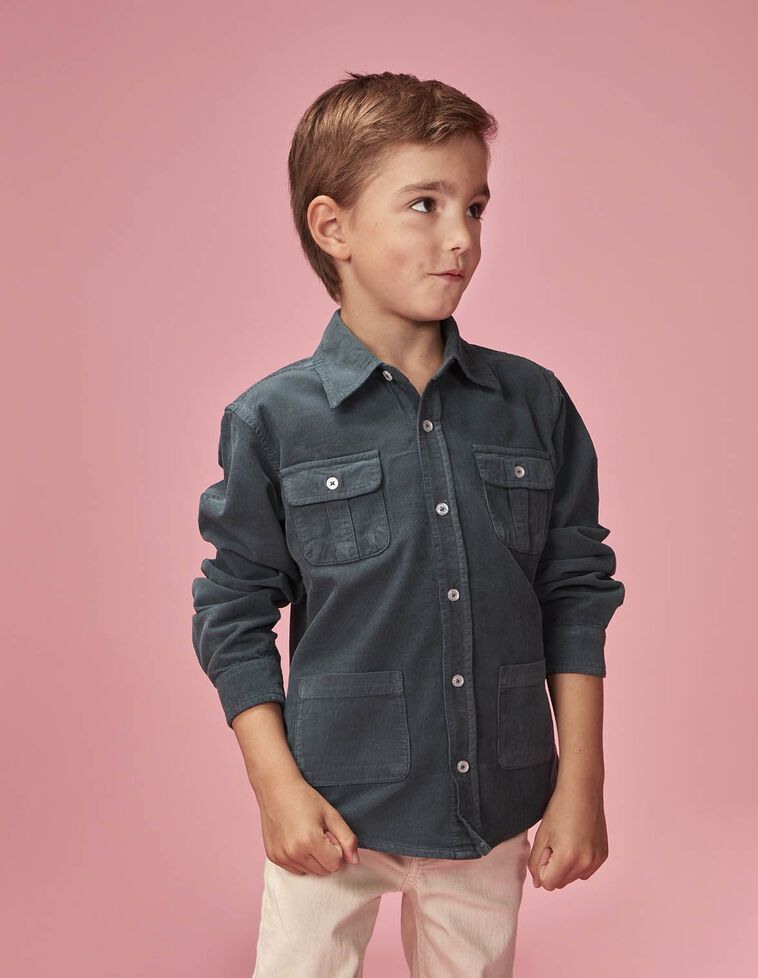 Camisa com bolsos verde-petróleo