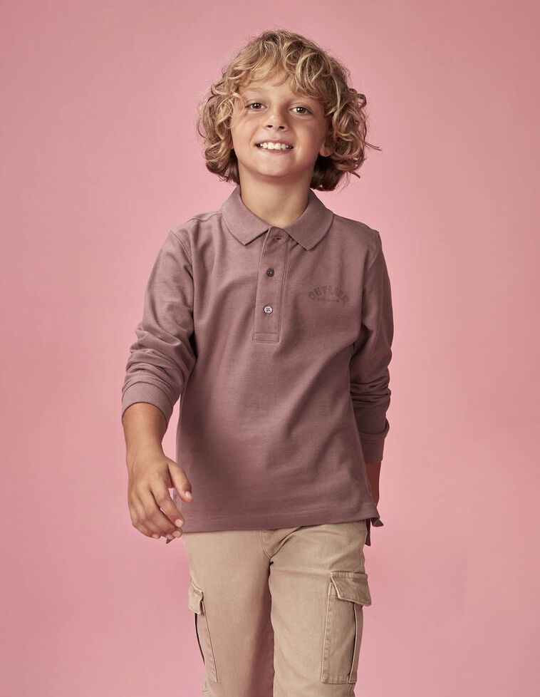 Pólo de piquê com gráfico