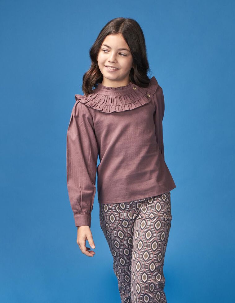 Camisa com gola folhada roxa