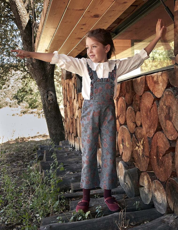 Macacão estampado com alças verde-petróleo