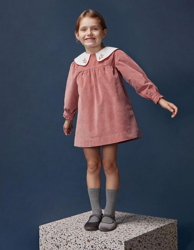 Vestido de veludo liso rosa